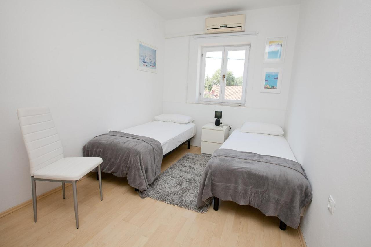 Appartement Kuca Za Odmor Toksini à Zadar Extérieur photo