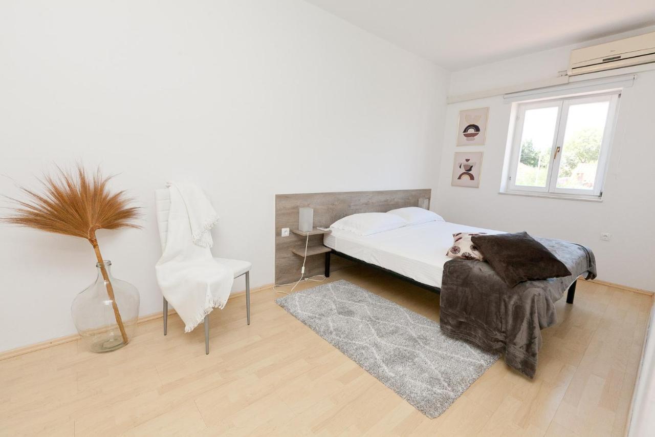 Appartement Kuca Za Odmor Toksini à Zadar Extérieur photo